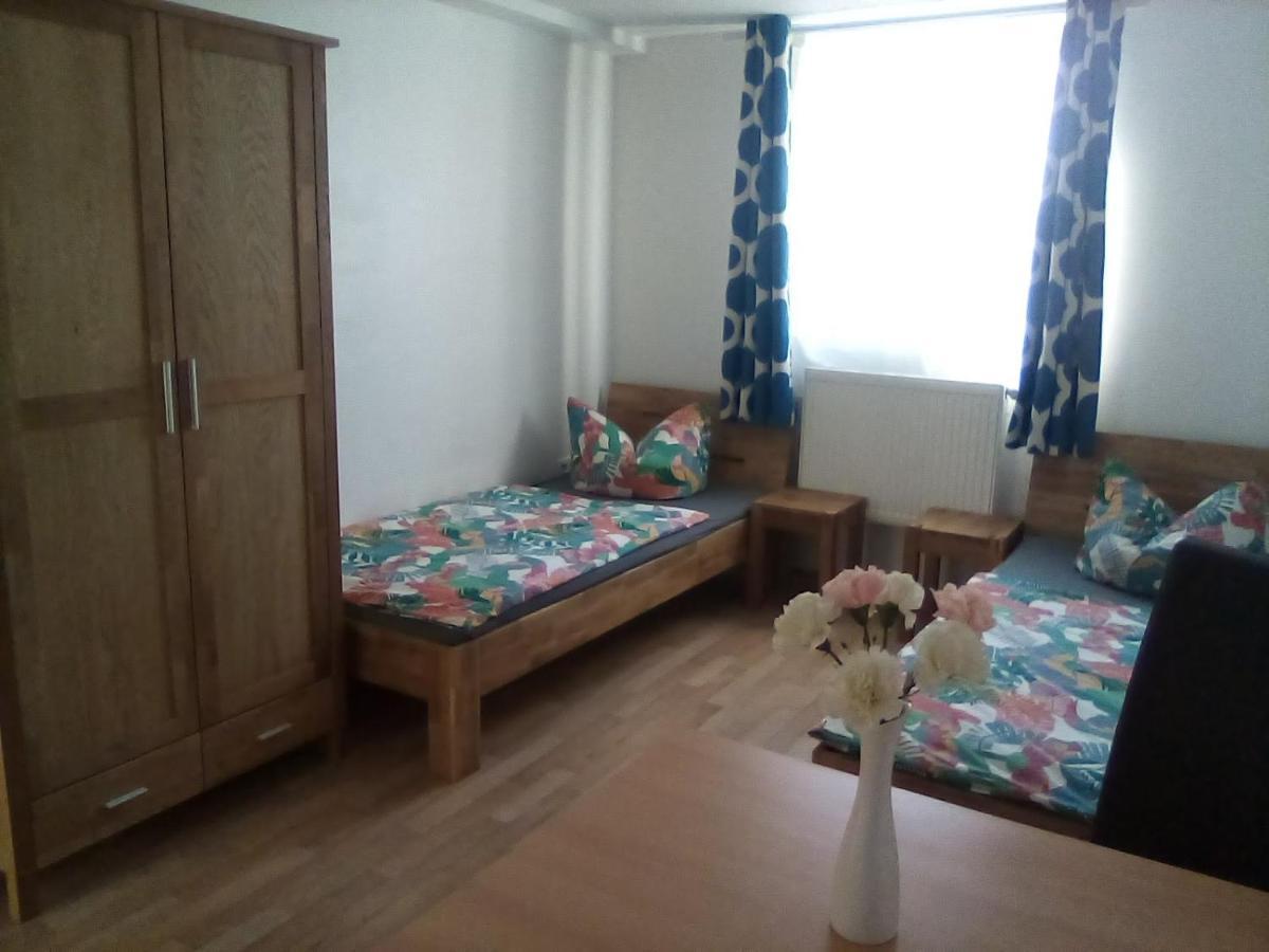 Pension Riedel Вольфсбург Экстерьер фото