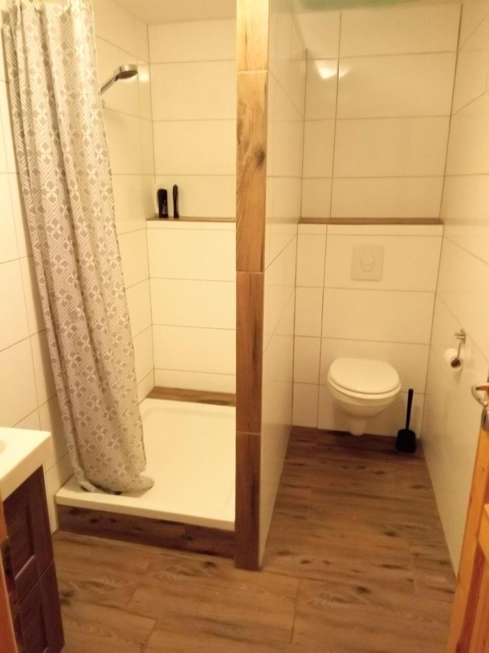 Pension Riedel Вольфсбург Экстерьер фото
